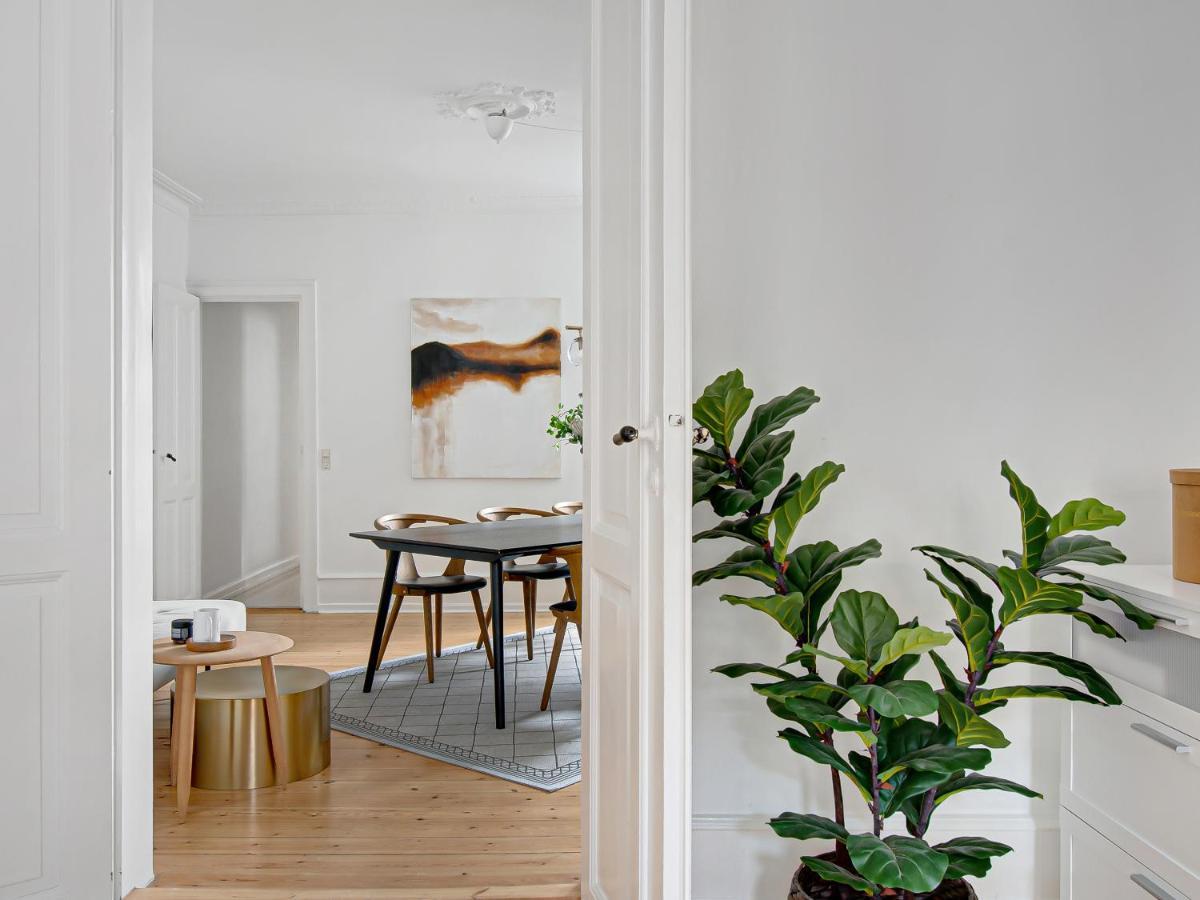 Sanders Stage - Chic Three-Bedroom Apartment Near Nyhavn Copenhagen Exterior photo